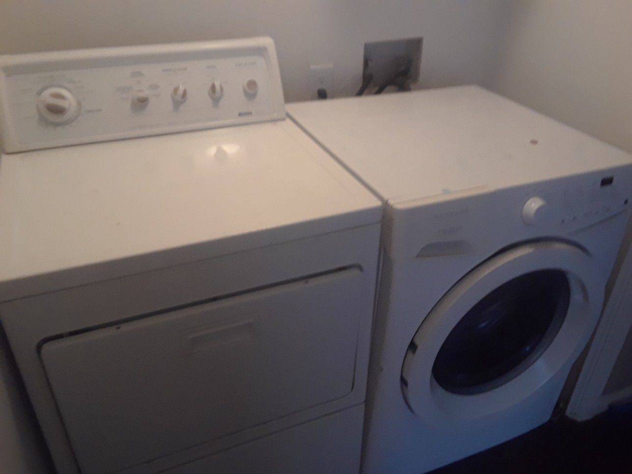 Frigidaire washer and Kenmore dryer set