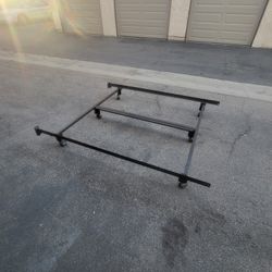 Bed Frame Metal Queen 