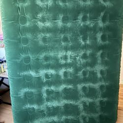 Full Size Inflatable Air Mattress 