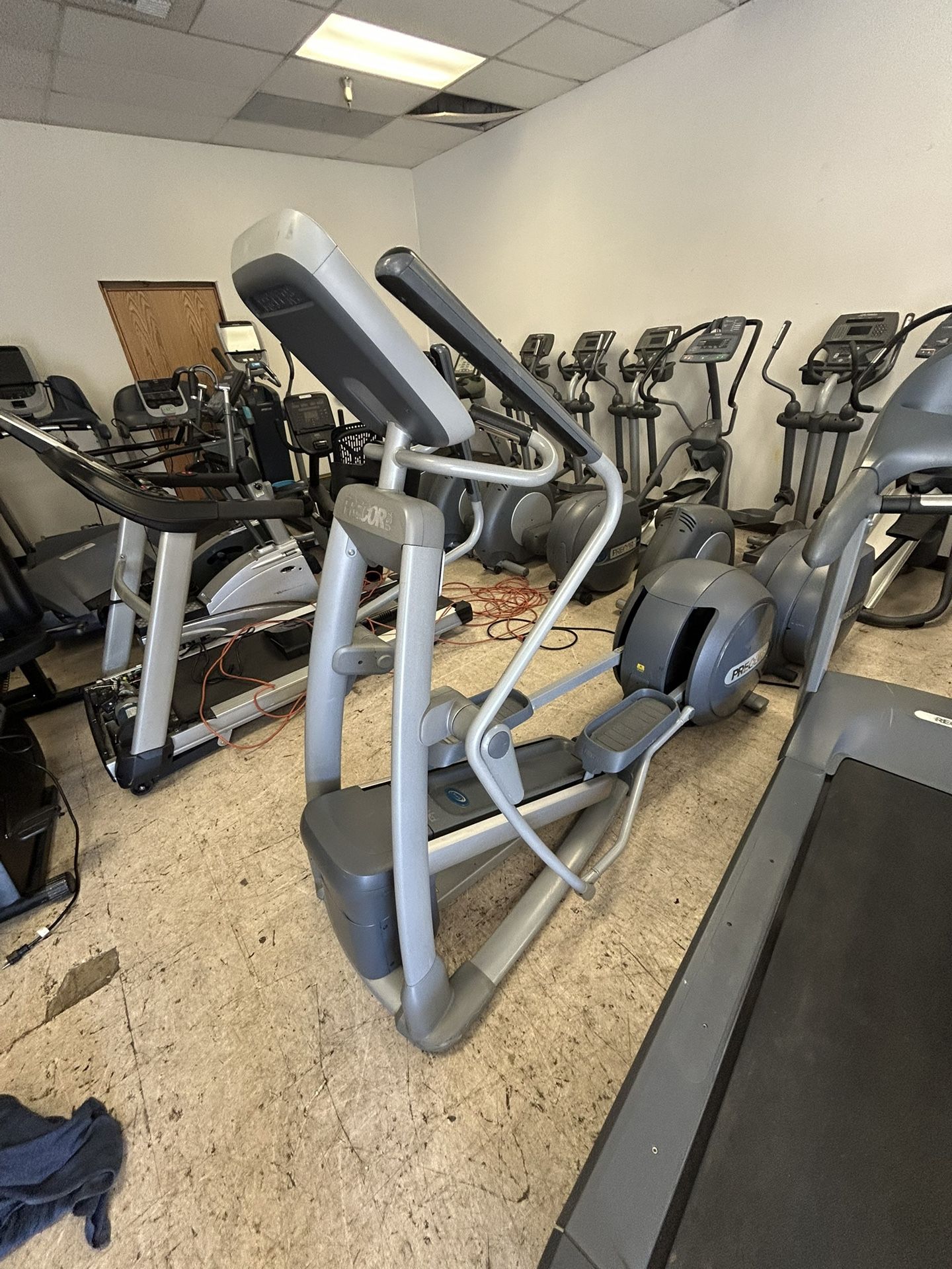 Precor Efx 556i Elliptical