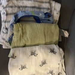 12 T -  3 T Boy Toddler Clothes And Baby Blankets - Pending