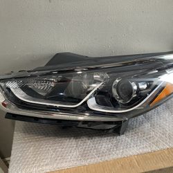 2018-2019 Hyundai Sonata Halogen Head Light 
