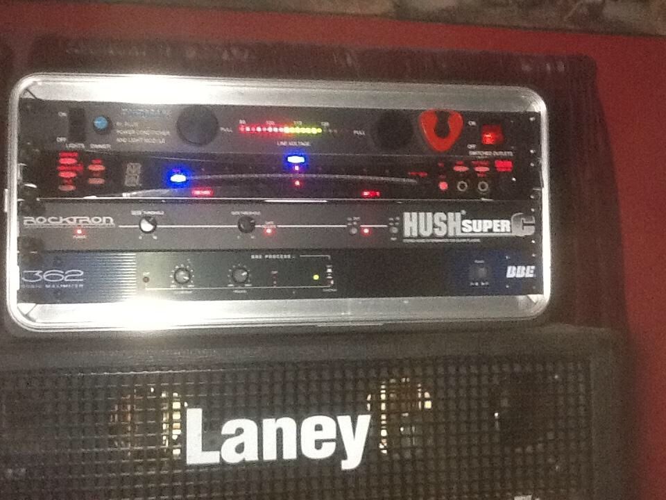 Guitar Rack System 