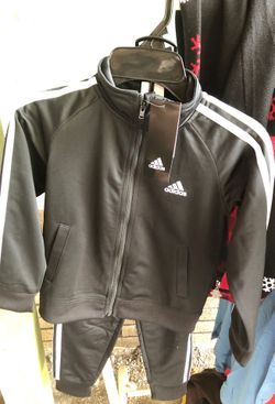Size 5 brand new Adidas boy outfit
