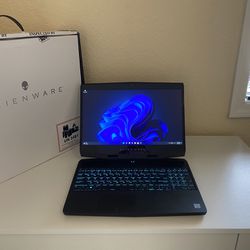 Alienware R15 Gaming Laptop, RTX 2060, 240HZ 