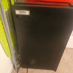 Admiral Mini Fridge 