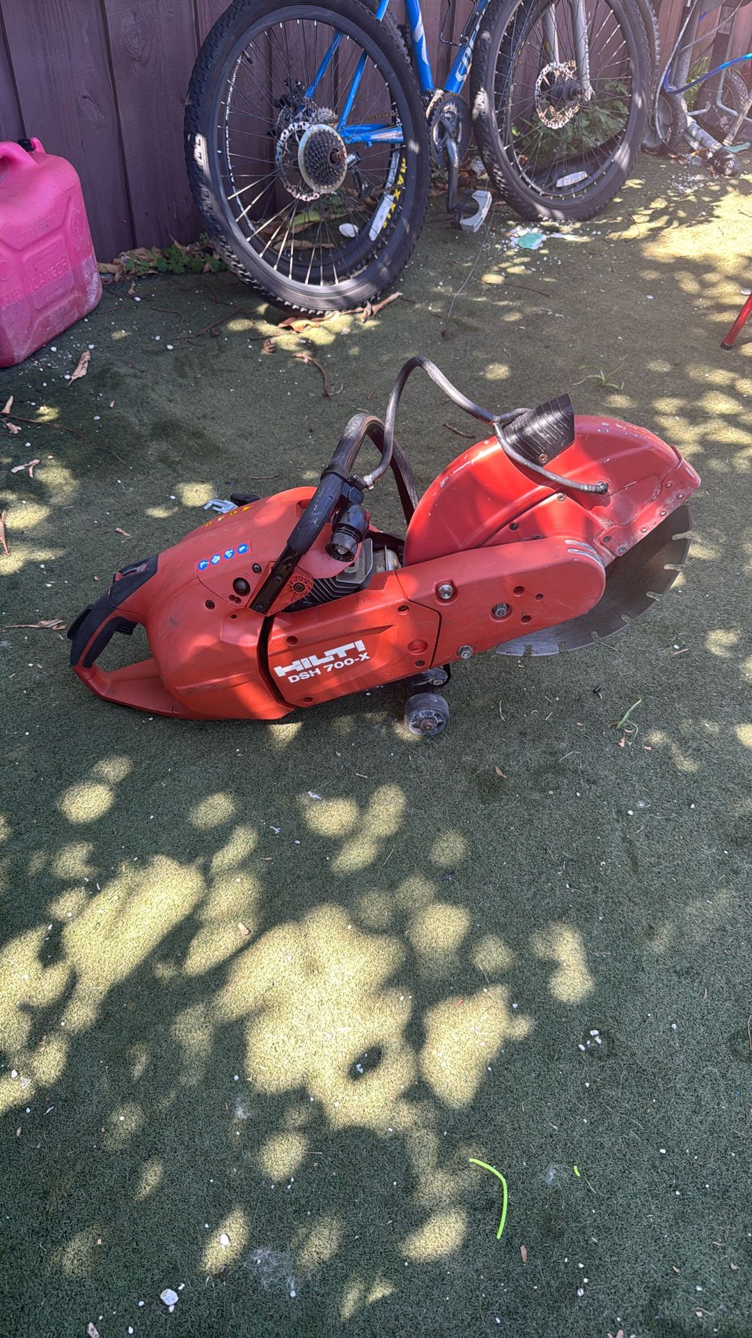 HILTI Dash 700-X Concrete Gas Saw