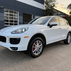 2016 Porsche Cayenne 