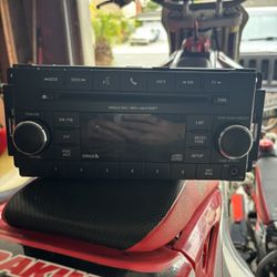 Jeep Stock Radio & Dash