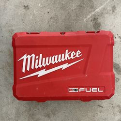 Milwaukee M18 Fuel Drill / Impact Set