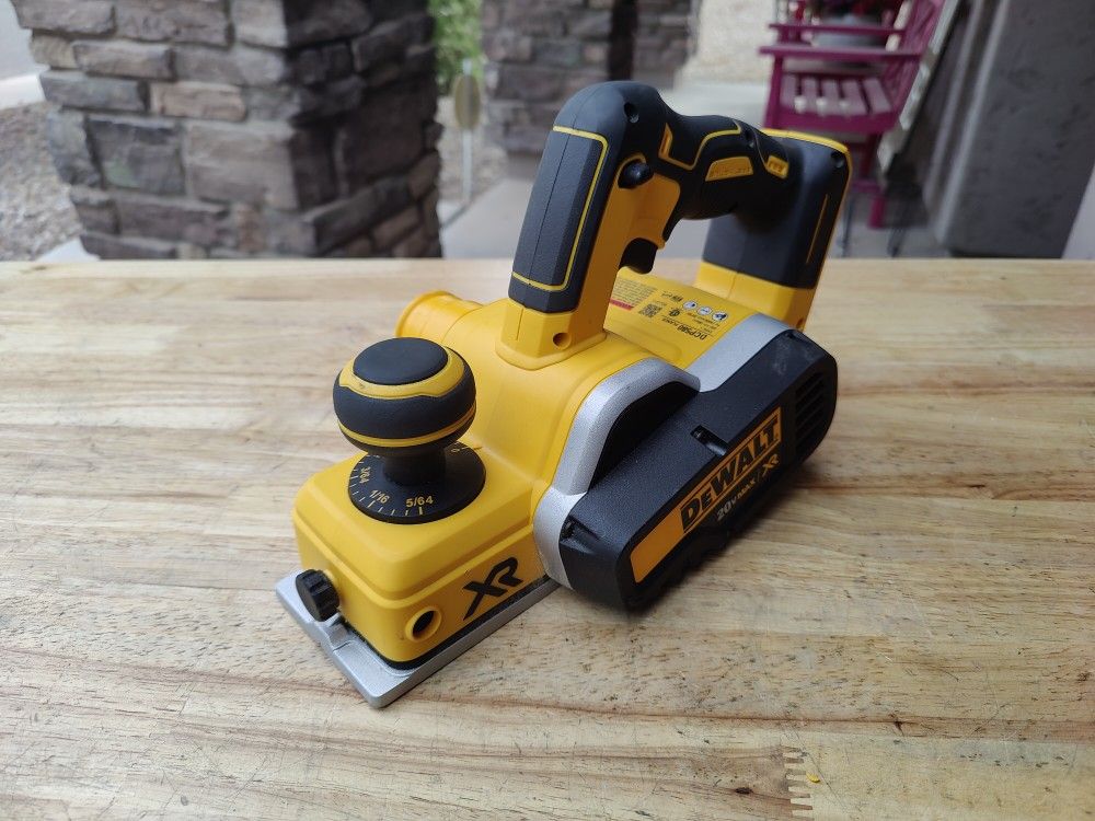 DeWalt XR Handheld Planer 20v 