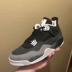 Jordan 4 Fear Size 11