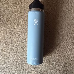 FREE Hydro Flask Water Bottles Pick Up