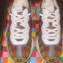 Never Worn Gucci Sneakers .                      