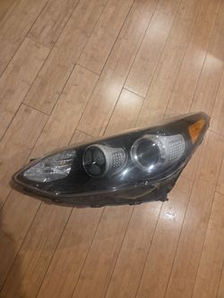 20117-2019 Kia Sportage Left Drivers Side Headlight Oem  Halogen W/led Oem