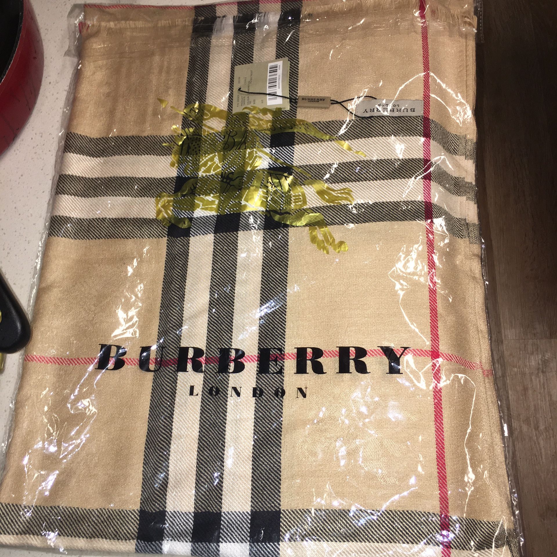 Burberry scarf men’s