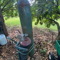 Welding Tanks Out Of Storage Unit Includes Hose 