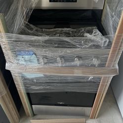 Whirlpool Stainless Gas Stove – No Preheat Mode 🔥 Retail $999