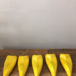 Vintage  paper mache peppers vegetables 7”hx3”w NEW