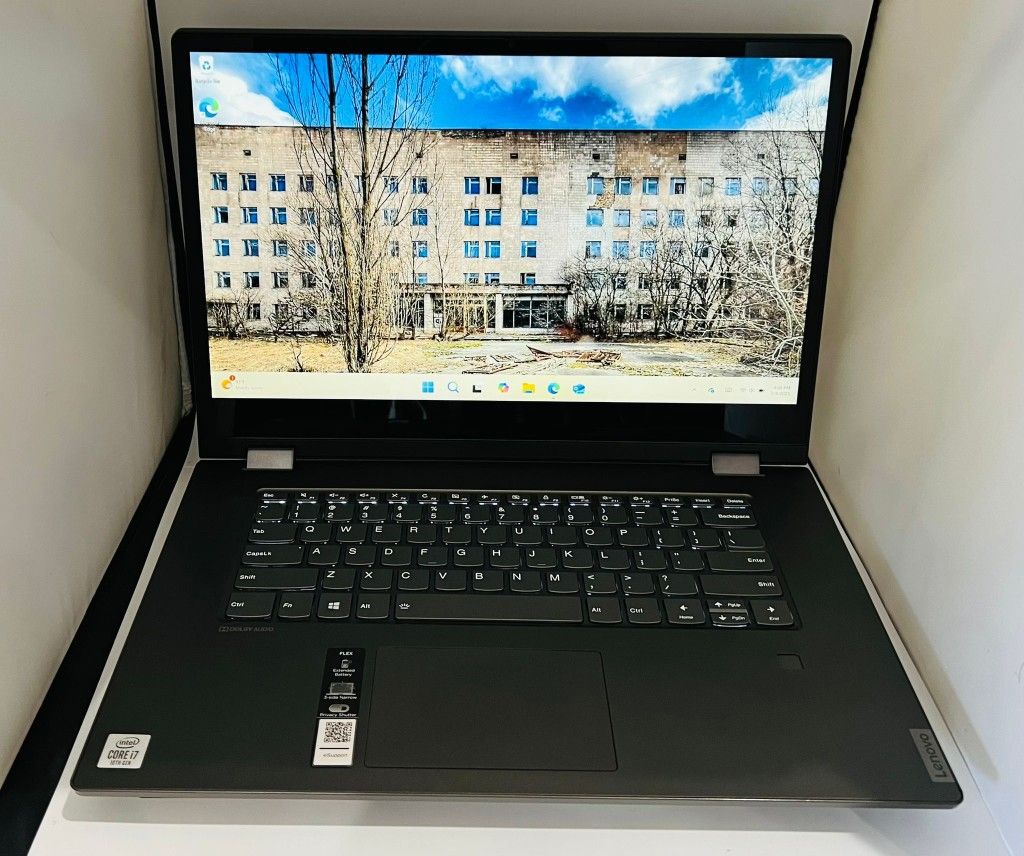 Lenovo 15” 81XH TouchScreen Convertible Intel i7-10510u 2.30Ghz 16GB 500GB Nvidia Mx230 2GB VRAM!!!