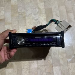 Kenwood - Model KDC- HD455U 