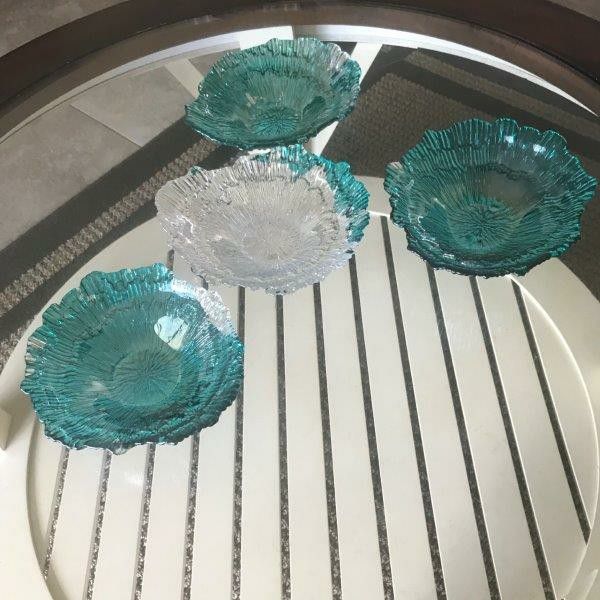 Glass shell shaped dishes