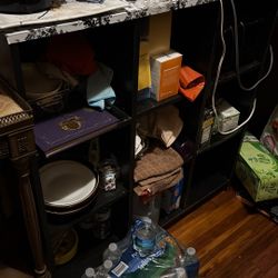 Cube Shelf-moving