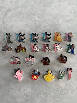 Disney D-pins