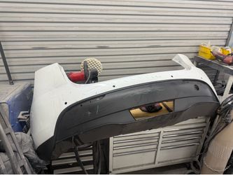 2021 TESLA REAR ORIGINAL BUMPER