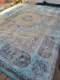 Amazing, 10 / 13.Large Distressed Patchwork Area Rug