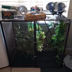 REPTILE ENCLOSURE