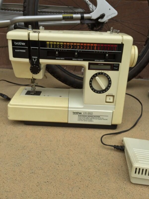 Vintage Sewing Machine Brother VX-950