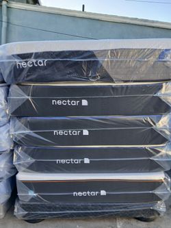 Nectar Mattress. Nectar Premier Queen 13" - Medium Firm Gel Memory Foam Mattress