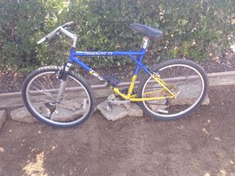 TIMBERLINE. FS GT Mountain Bike
