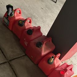 gas cans 1 and 2 gallons 