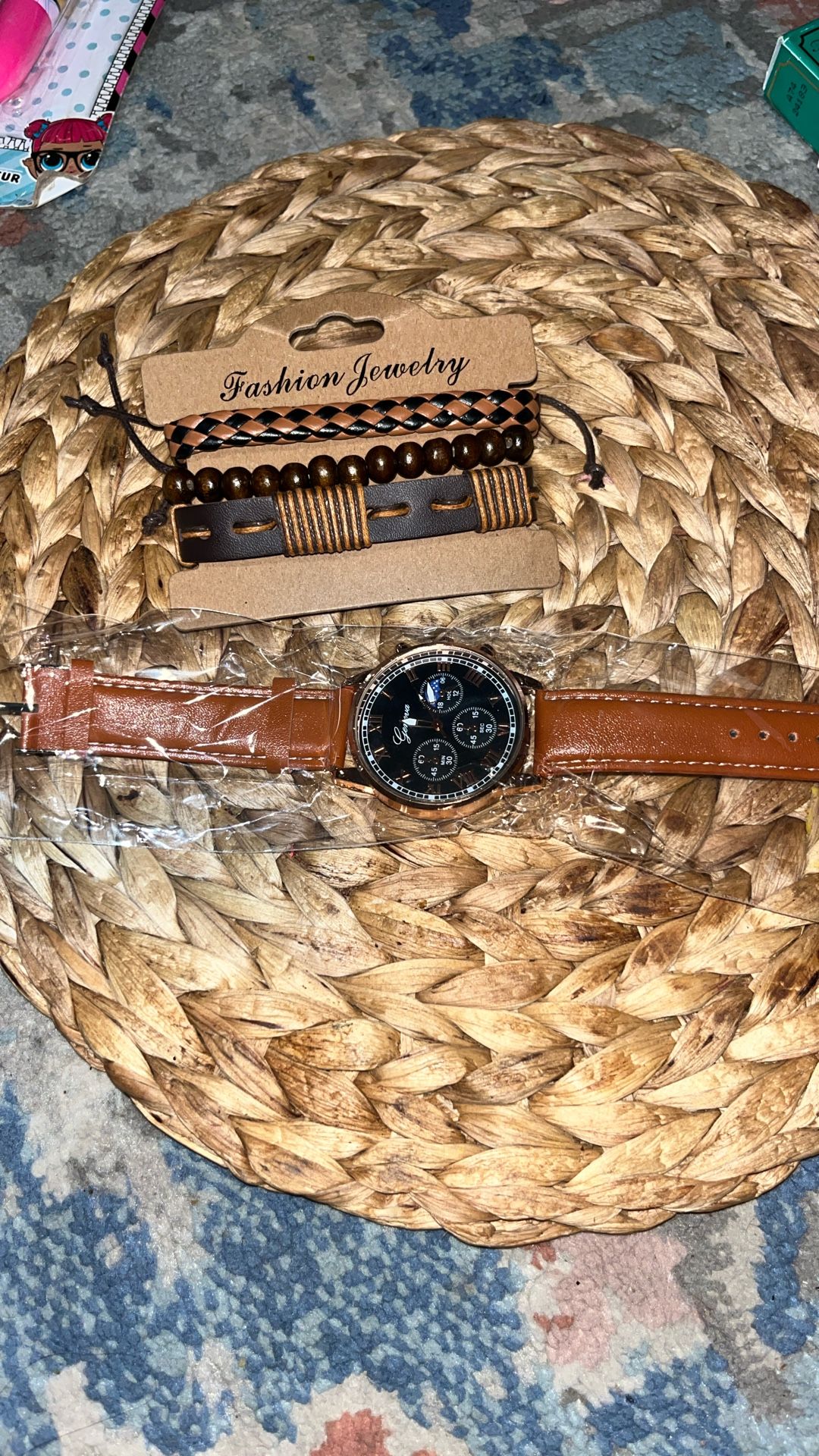 New Men’s Watch New With Bracelets