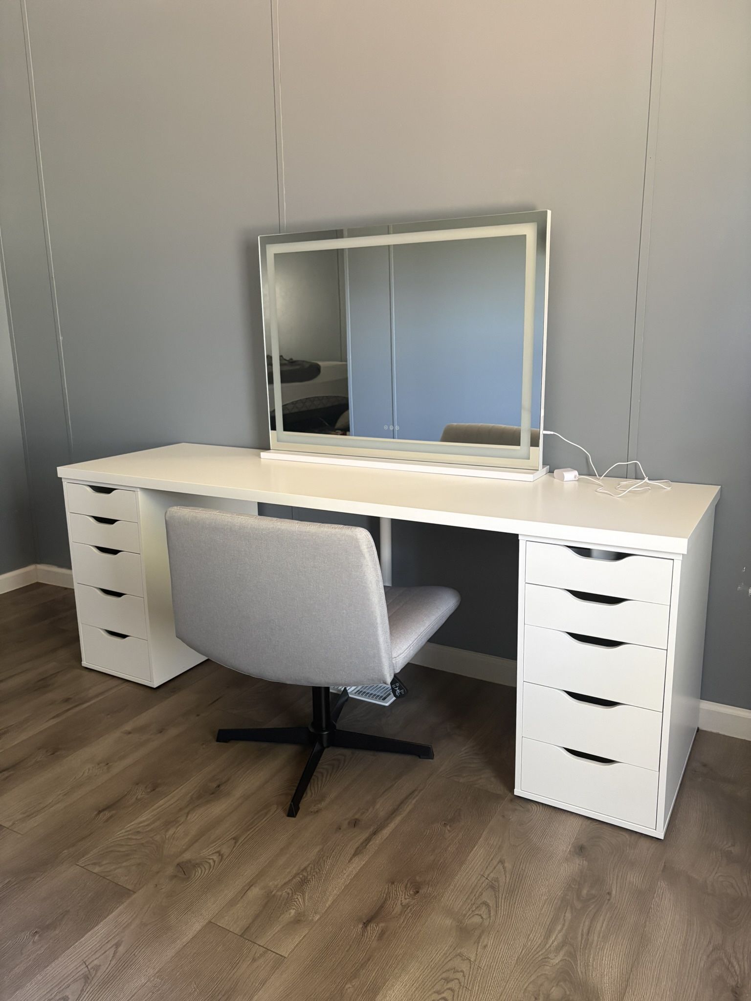 Vanity And Chair