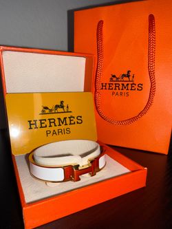 ✨Hermès White Enamel Clic Clac H Bracelet✨