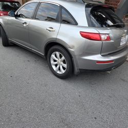 2004 Infiniti Fx35