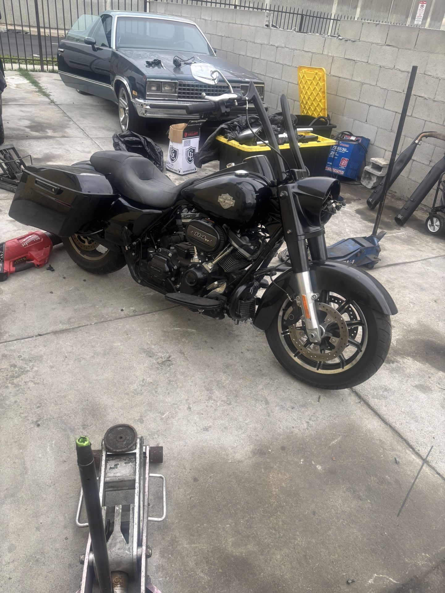 Parting Out 2019 Harley Davidson Road King