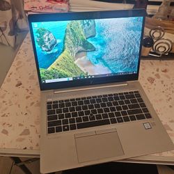 HP Elitebook 840 G5 (Touchscreen) - 16GB RAM- 8th Gen i5 - 256GB SSD 