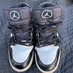 Nike Air Jordan 1 Mid SE All-Star Carbon Fiber GS Size 7Y