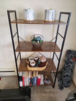 Landrienne 47.2" H x 23.6" W Etagere 4-Shelf Bookcase