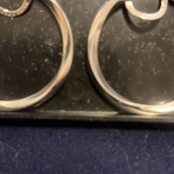 5.2grams soild sterling silver 925 earrings