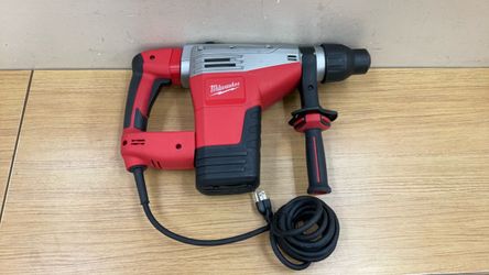 MILWAUKEE 5426-21 1 3/4” SDS MAX COMBI HAMMER.