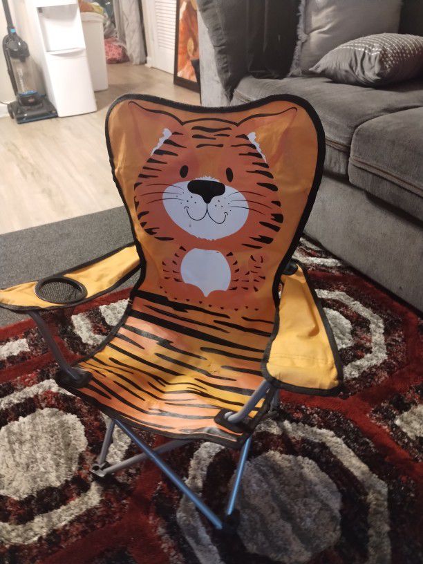 Kids Chair For Ages 6+