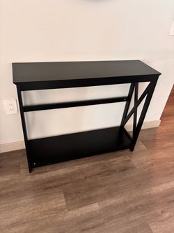 Table with mirror