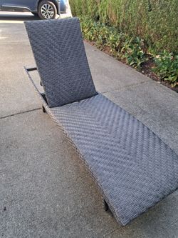 Sunvilla Seagrass Woven Chaise Lounge