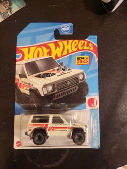 Hot Wheels Nissan Patrol Custom