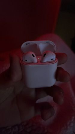 AirPods 1st gen